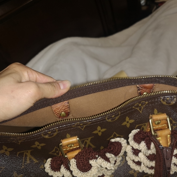 LV Speedy 35 - Picture 3 of 8